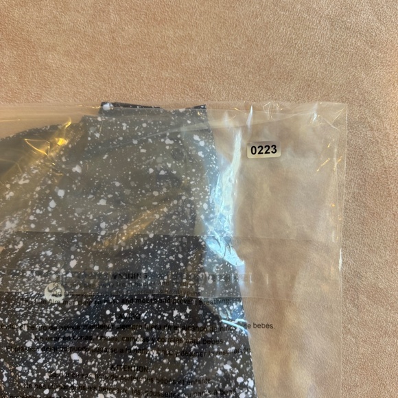 Lululemon Sculpt Tank II Splatter Black and White Racerback Tank • size small - Picture 10 of 10